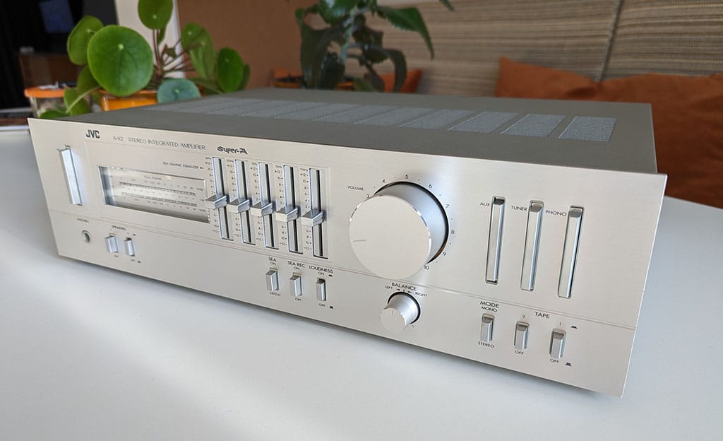 JVC A-X2