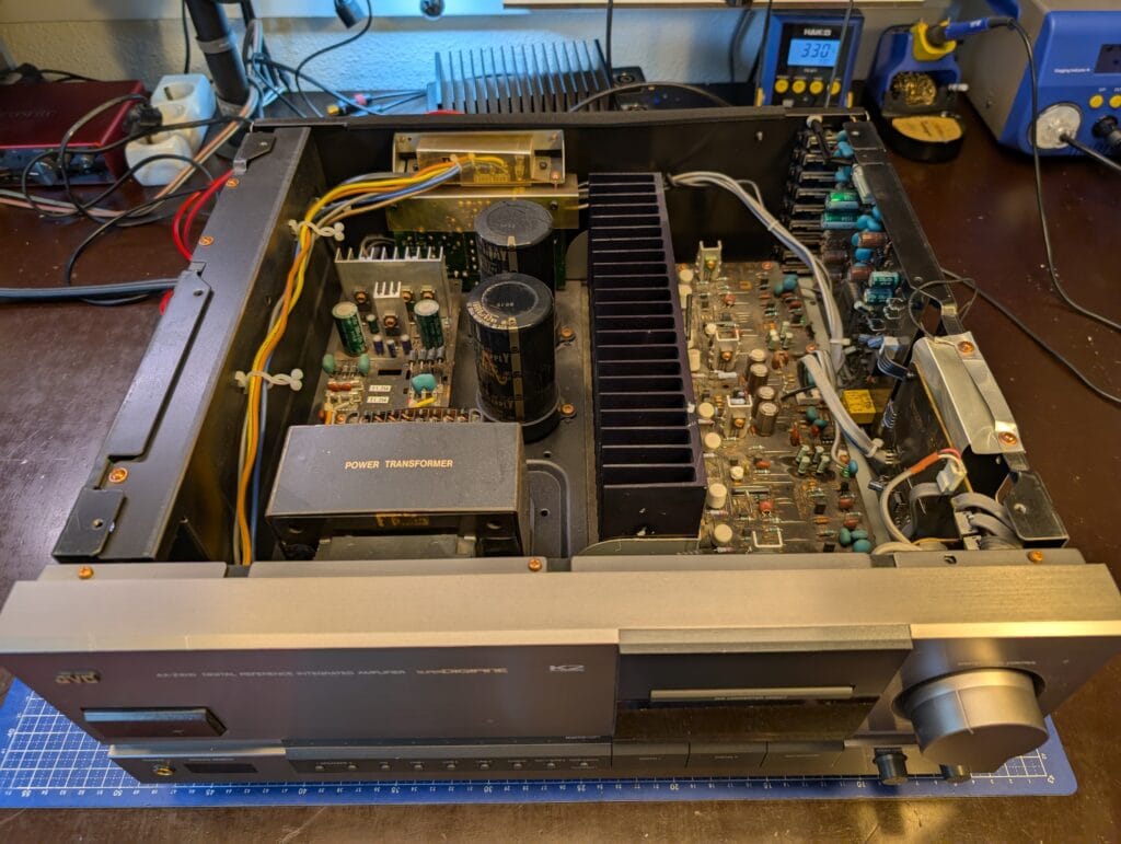 JVC AX-Z1010