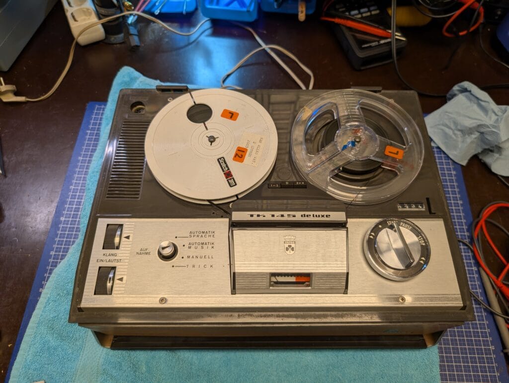 Grundig TK 145