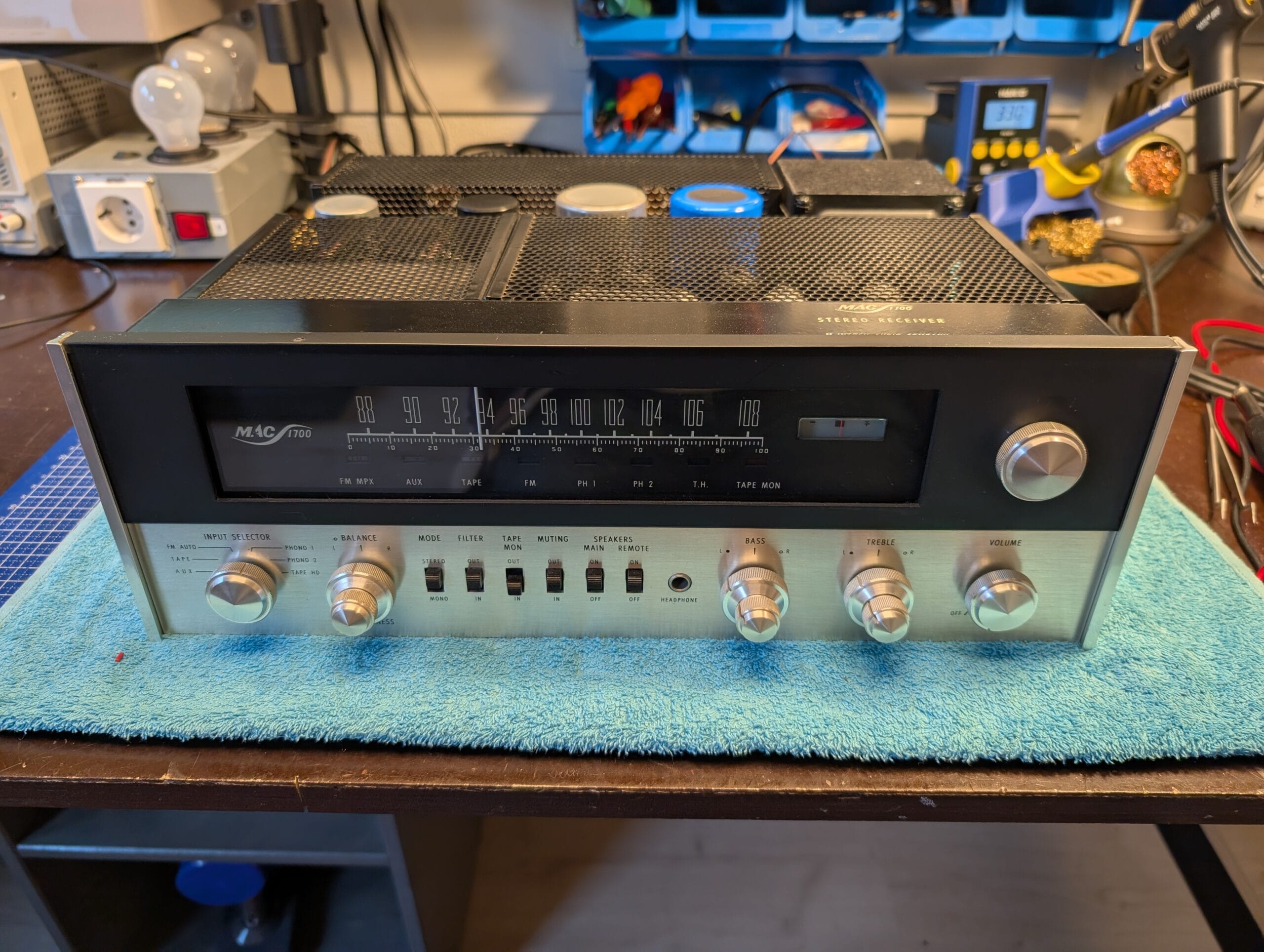 McIntosh MAC1700