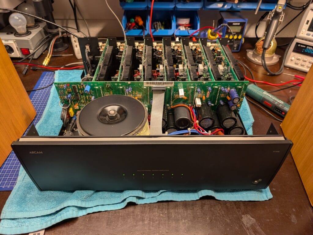 Arcam P1000
